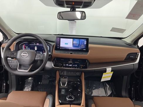 New 2026 Nissan Rogue Platinum image 39