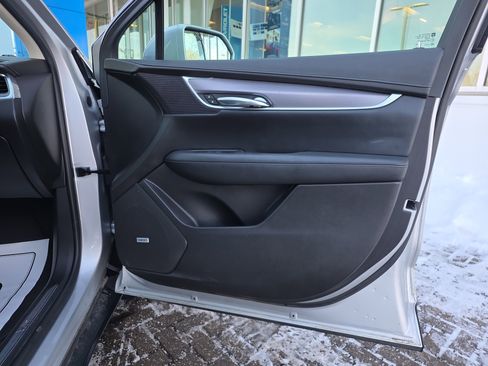 Used 2018 Cadillac XT5 Luxury w/ Driver Awareness Package image 30