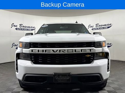 Used 2022 Chevrolet Silverado 1500 Custom w/ Safety Confidence Package AWD/4WD image 3