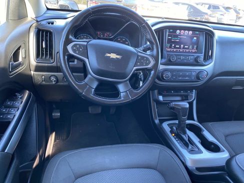Used 2017 Chevrolet Colorado LT w/ LT Convenience Package image 10