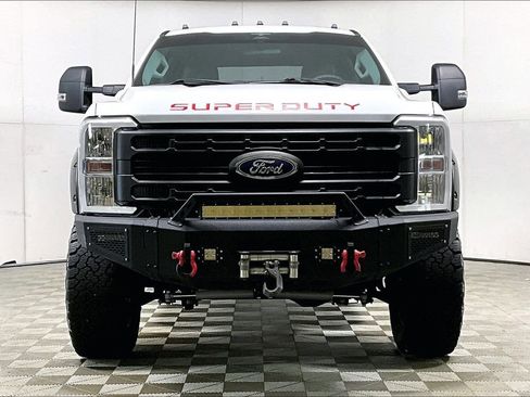 Used 2023 Ford F250 XL w/ FX4 Off-Road Package image 3