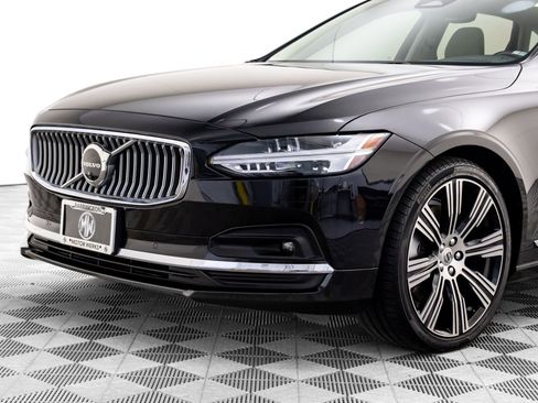 Used 2023 Volvo S90 B6 Ultimate image 38