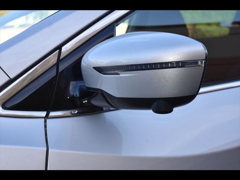 Used 2017 Nissan Murano SV w/ Premium Plus Package image 44