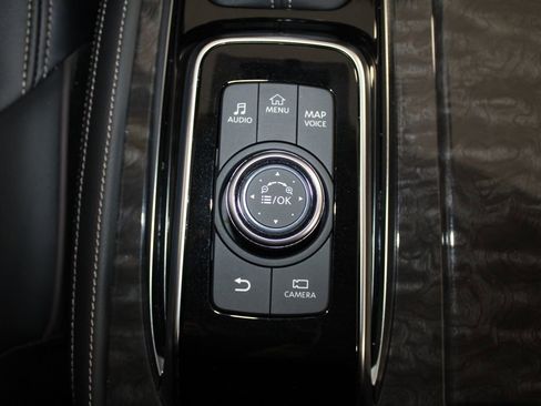 Used 2024 Nissan Armada Platinum w/ Captain's Chairs Package image 58