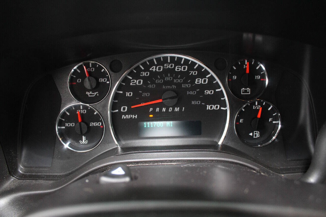 Used 2014 Chevrolet Express 2500 RWD image 9