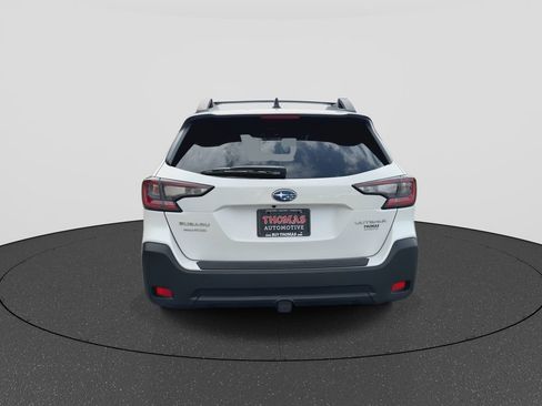 Used 2025 Subaru Outback Premium image 7