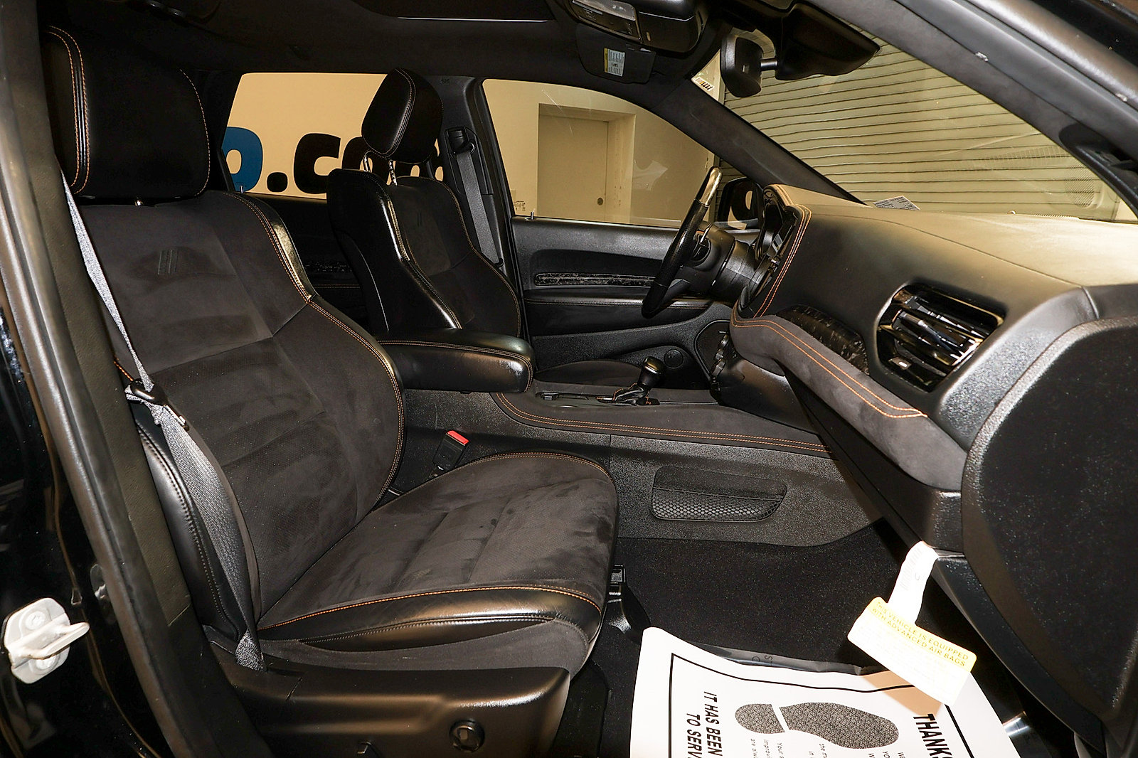 Used 2023 Dodge Durango R/T w/ Hemi Orange Plus Package AWD/4WD image 18