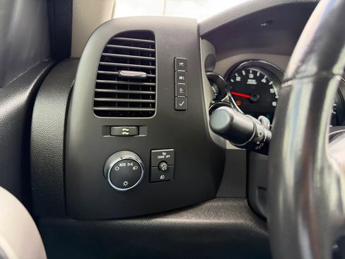 Used 2012 Chevrolet Silverado 1500 LT RWD image 23