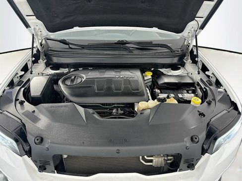 Used 2019 Jeep Cherokee Limited AWD/4WD image 32