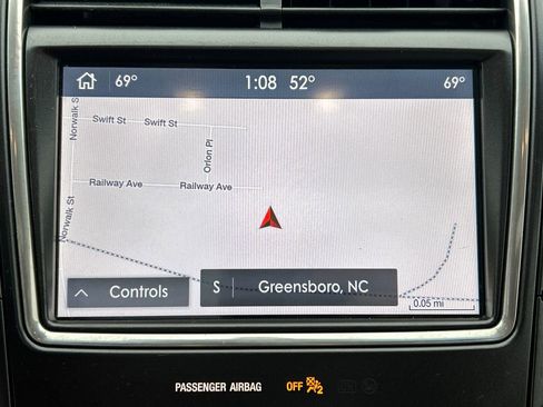 Used 2019 Lincoln Nautilus Reserve image 24