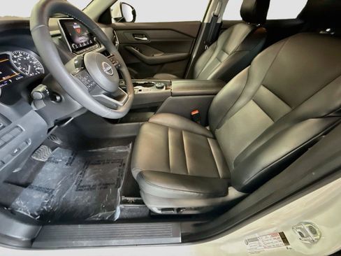 Used 2023 Nissan Rogue SV w/ SV Premium Package AWD/4WD image 20