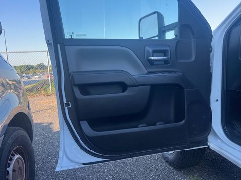 Used 2018 Chevrolet Silverado 2500 W/T w/ WT Convenience Package AWD/4WD image 17