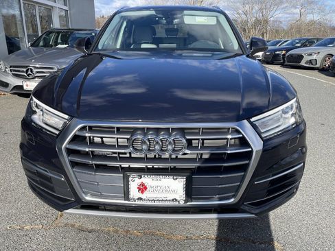 Used 2019 Audi Q5 2.0T Premium w/ Convenience Package image 2