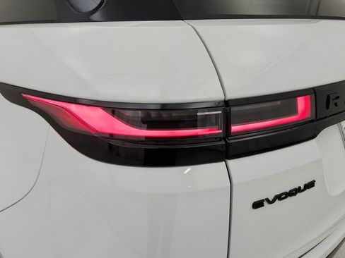 New 2025 Land Rover Range Rover Evoque S image 32