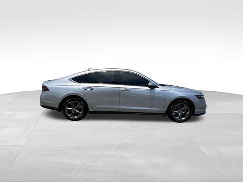 Used 2024 Honda Accord EX-L image 6