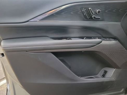Certified 2024 Cadillac Lyriq Luxury AWD/4WD image 18