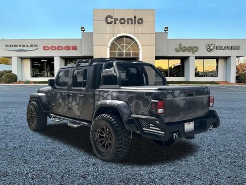 Used 2023 Jeep Gladiator Sport AWD/4WD image 5