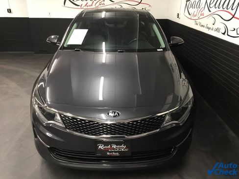 Used 2018 Kia Optima EX w/ Premium Package image 4