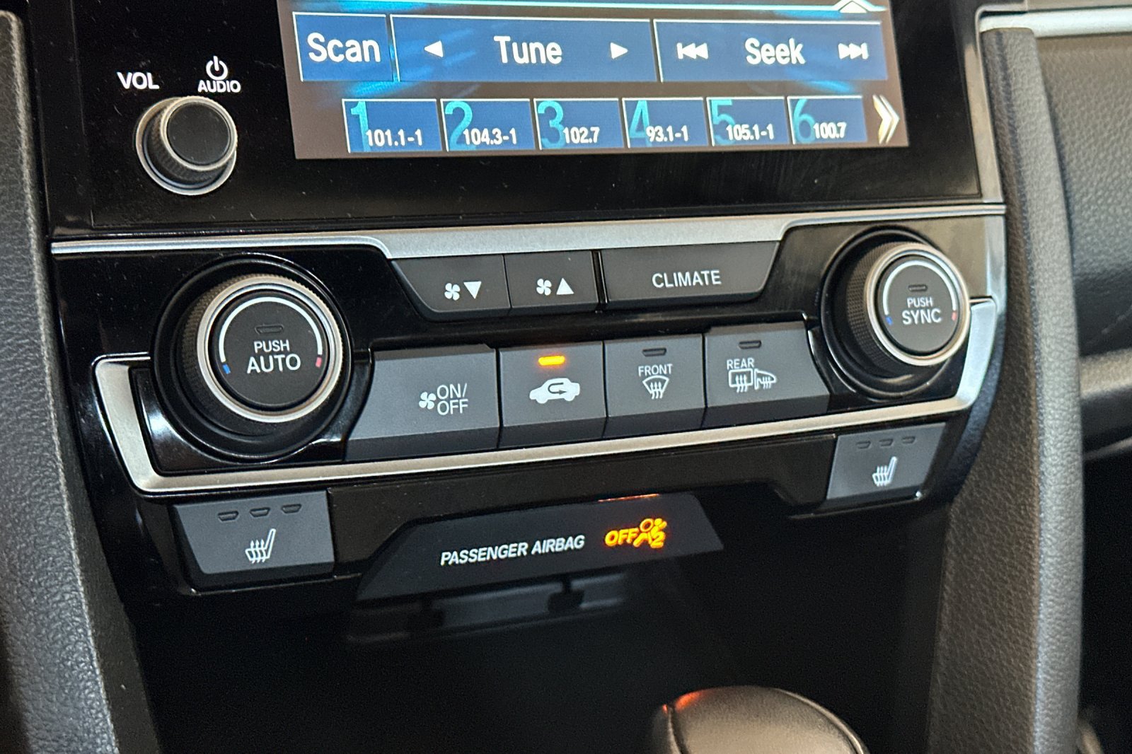 Used 2020 Honda Civic EX-L image 21