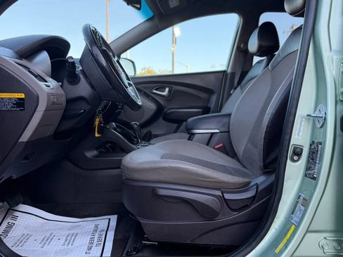 Used 2013 Hyundai Tucson GLS FWD image 10