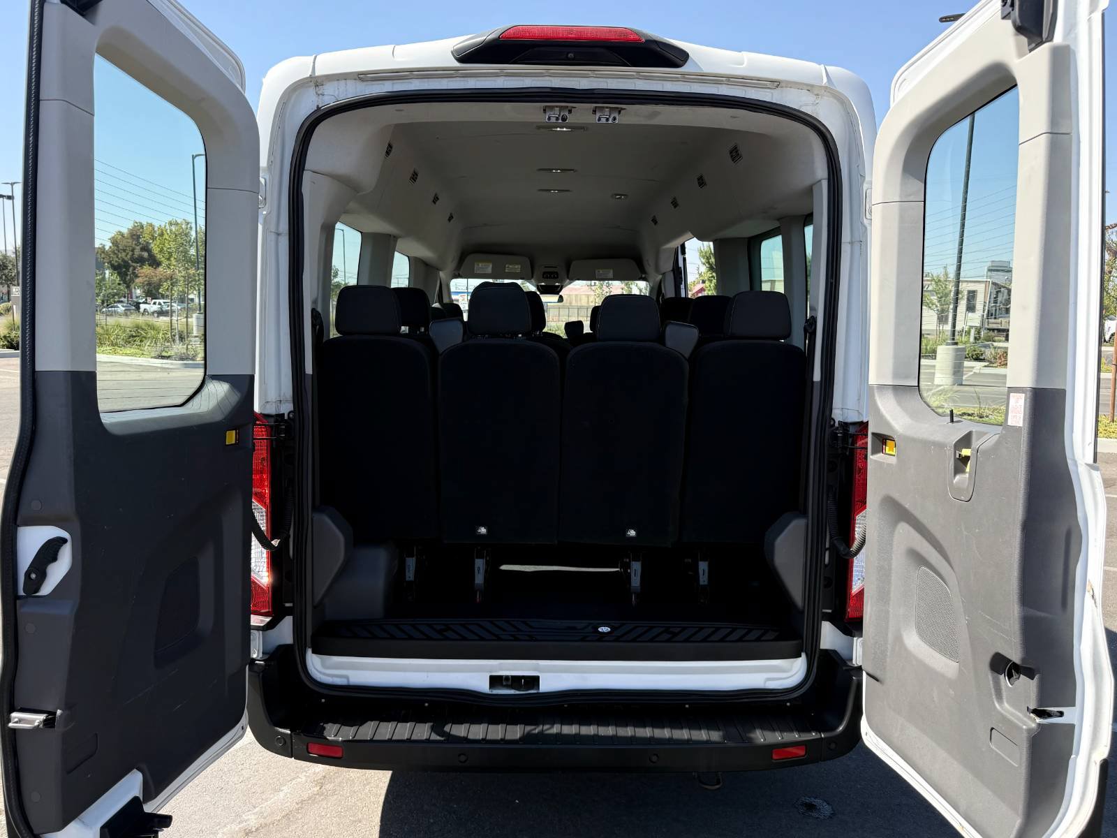 Used 2021 Ford Transit 350 XLT RWD image 18