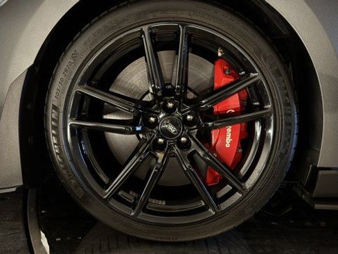 Used 2020 Ford Mustang Shelby GT500 w/ Technology Package RWD image 33