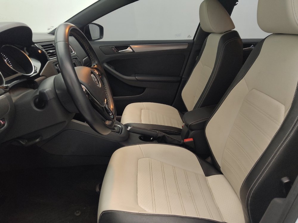 Used 2016 Volkswagen Jetta Sport FWD image 17