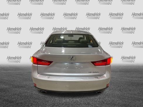 Used 2016 Lexus IS 200t w/ Premium Package RWD image 10