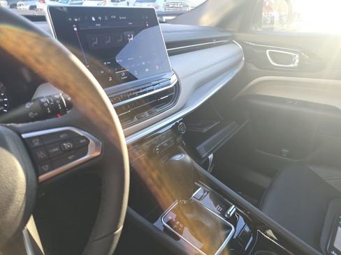 New 2026 Jeep Compass Limited image 23