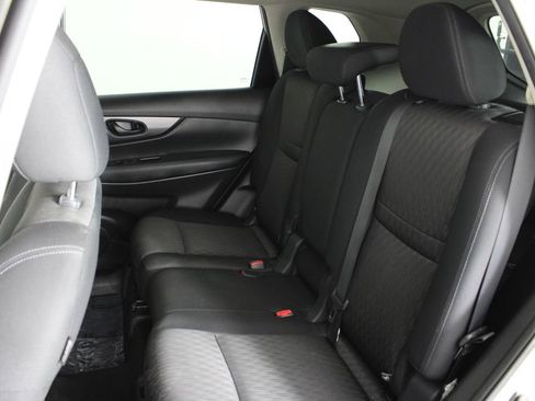 Used 2019 Nissan Rogue S FWD image 20