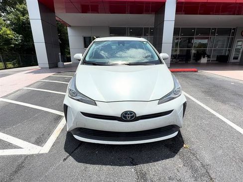 Used 2021 Toyota Prius LE image 24