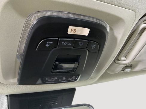 Used 2024 Toyota Corolla LE image 39