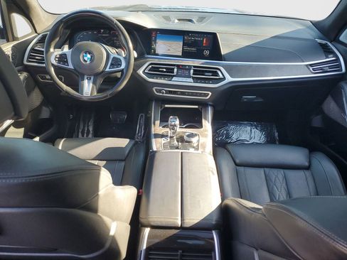 Used 2021 BMW X7 M50i image 12
