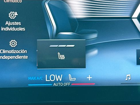 Certified 2024 BMW X5 sDrive40i w/ M Sport Package RWD image 21