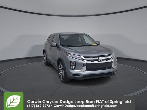 Used 2025 Mitsubishi Outlander Sport ES AWD/4WD image 4