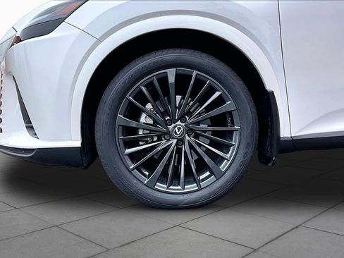 Used 2025 Lexus RX 350h w/ Convenience Package AWD/4WD image 9