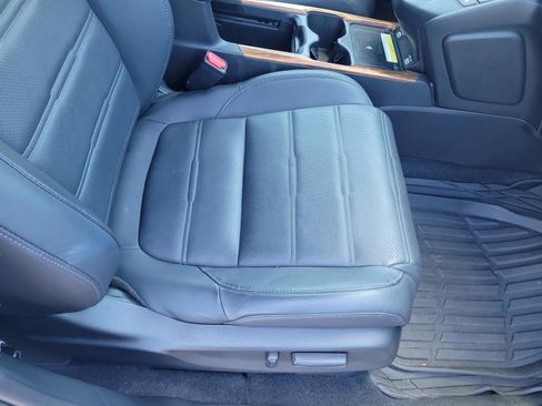 Used 2021 Honda CR-V Touring image 19