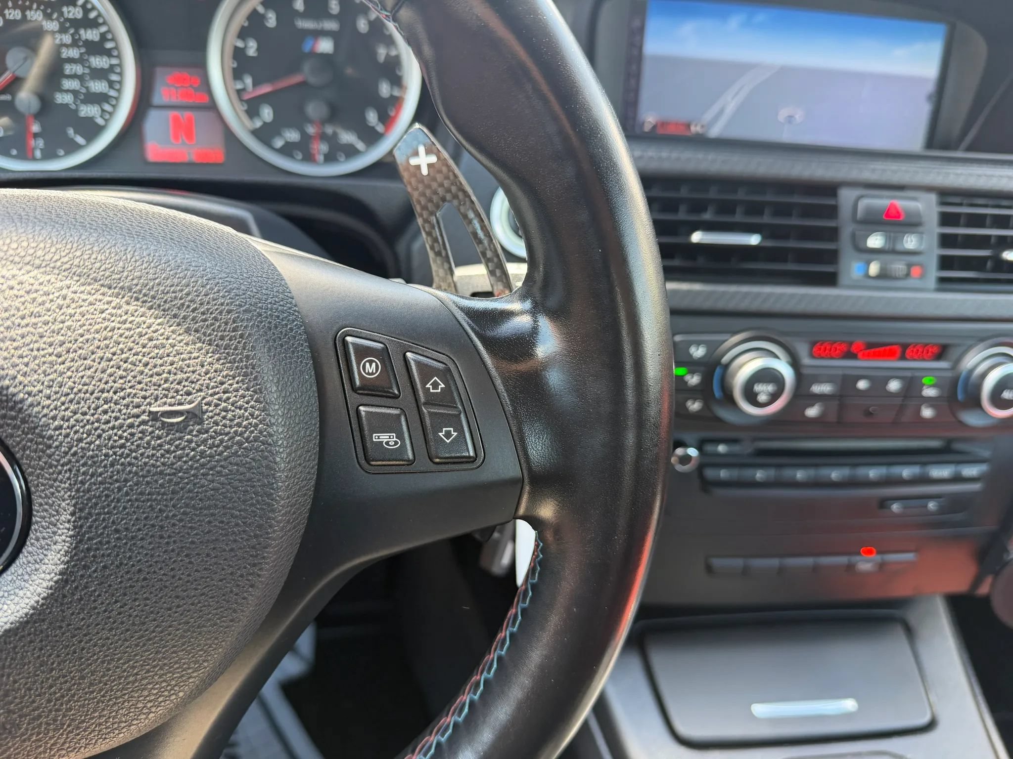 Used 2011 BMW M3 Convertible RWD image 27