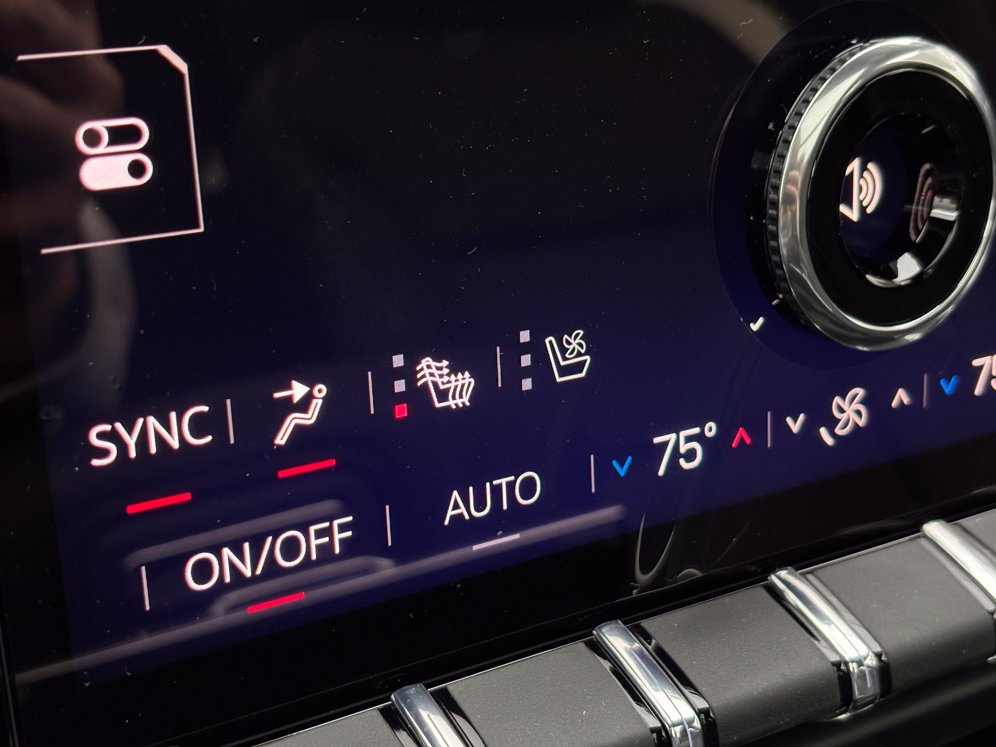 New 2027 GMC Yukon Denali w/ Denali Reserve Package AWD/4WD image 7