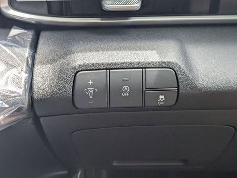 New 2026 Hyundai Elantra SE FWD image 21