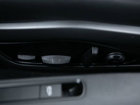 Certified 2024 Porsche 911 Carrera RWD image 23
