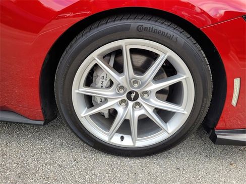 Used 2024 Ford Mustang GT Premium image 23