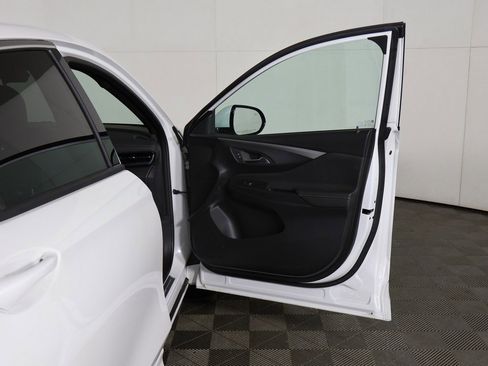 Used 2025 Buick Envista Avenir image 20