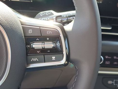 New 2026 Kia Carnival FWD image 10