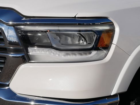 Used 2019 RAM 1500 Laramie image 16