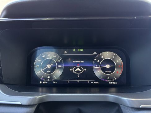 Used 2023 Kia Sorento SX image 18