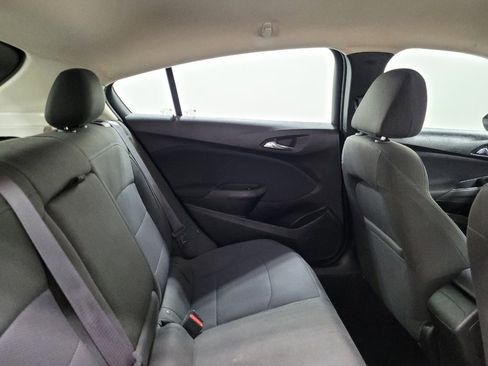 Used 2017 Chevrolet Cruze LT w/ Convenience Package FWD image 19