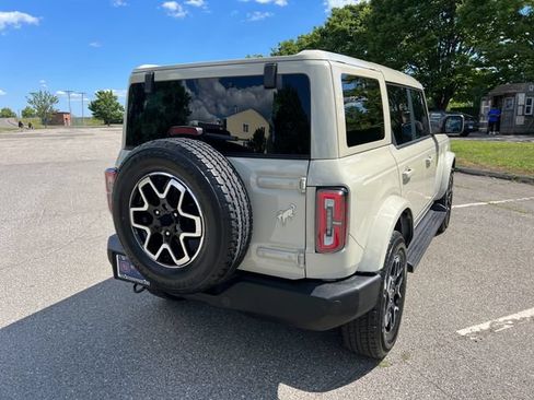 Used 2025 Ford Bronco Outer Banks AWD/4WD image 10