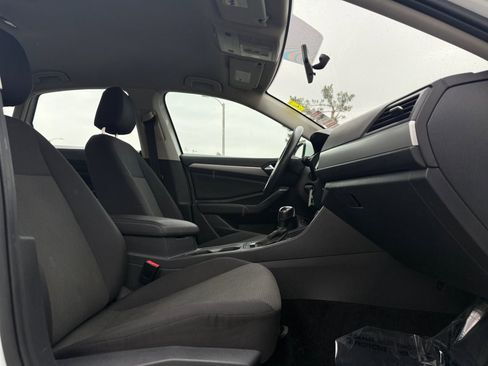 Used 2020 Volkswagen Jetta S image 17