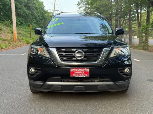 Used 2017 Nissan Pathfinder SL w/ SL Premium Package FWD image 2